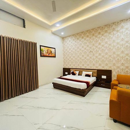 Hotel Amar Vilas & Resort Bharatpur Exterior photo