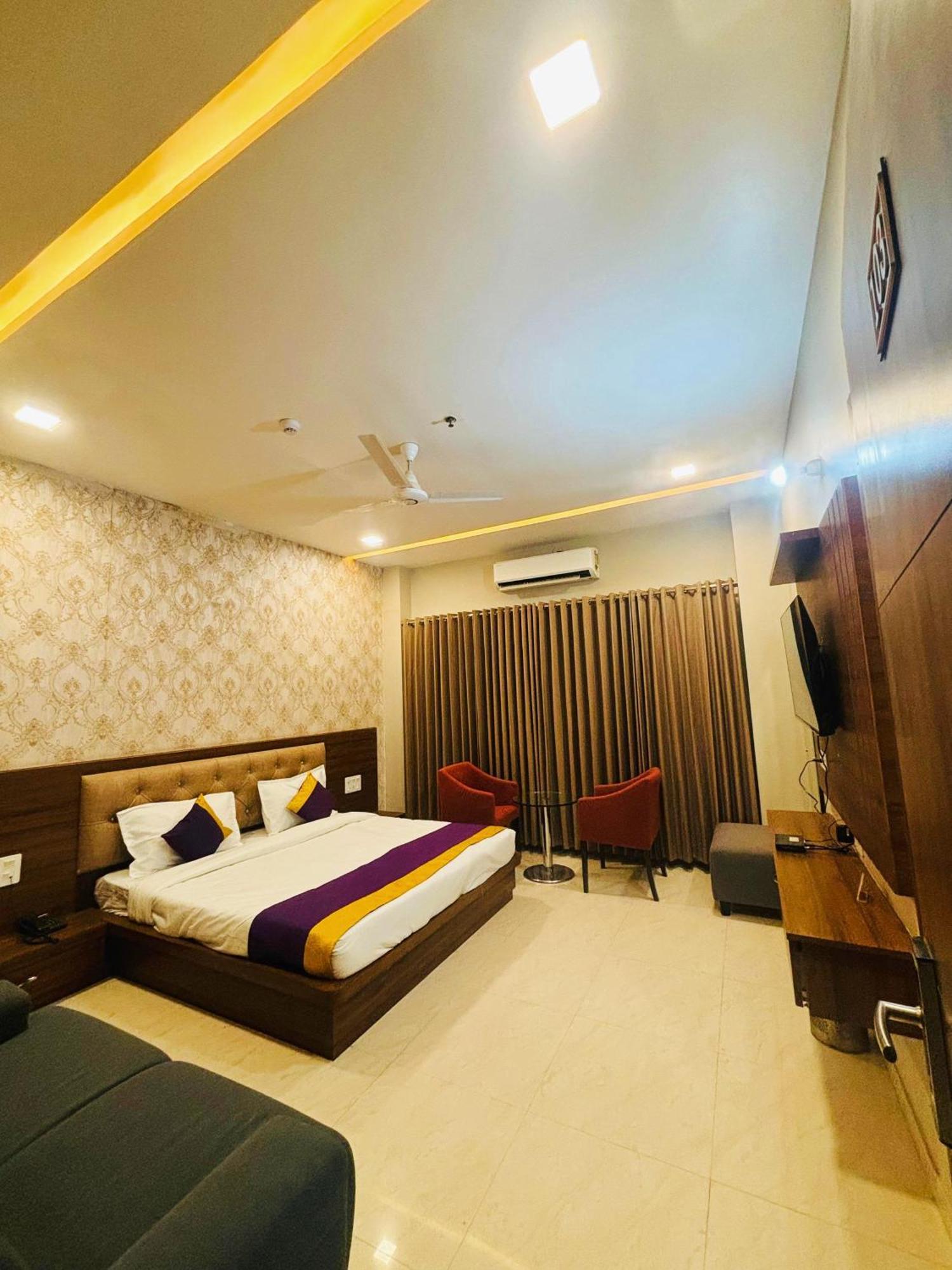 Hotel Amar Vilas & Resort Bharatpur Exterior photo