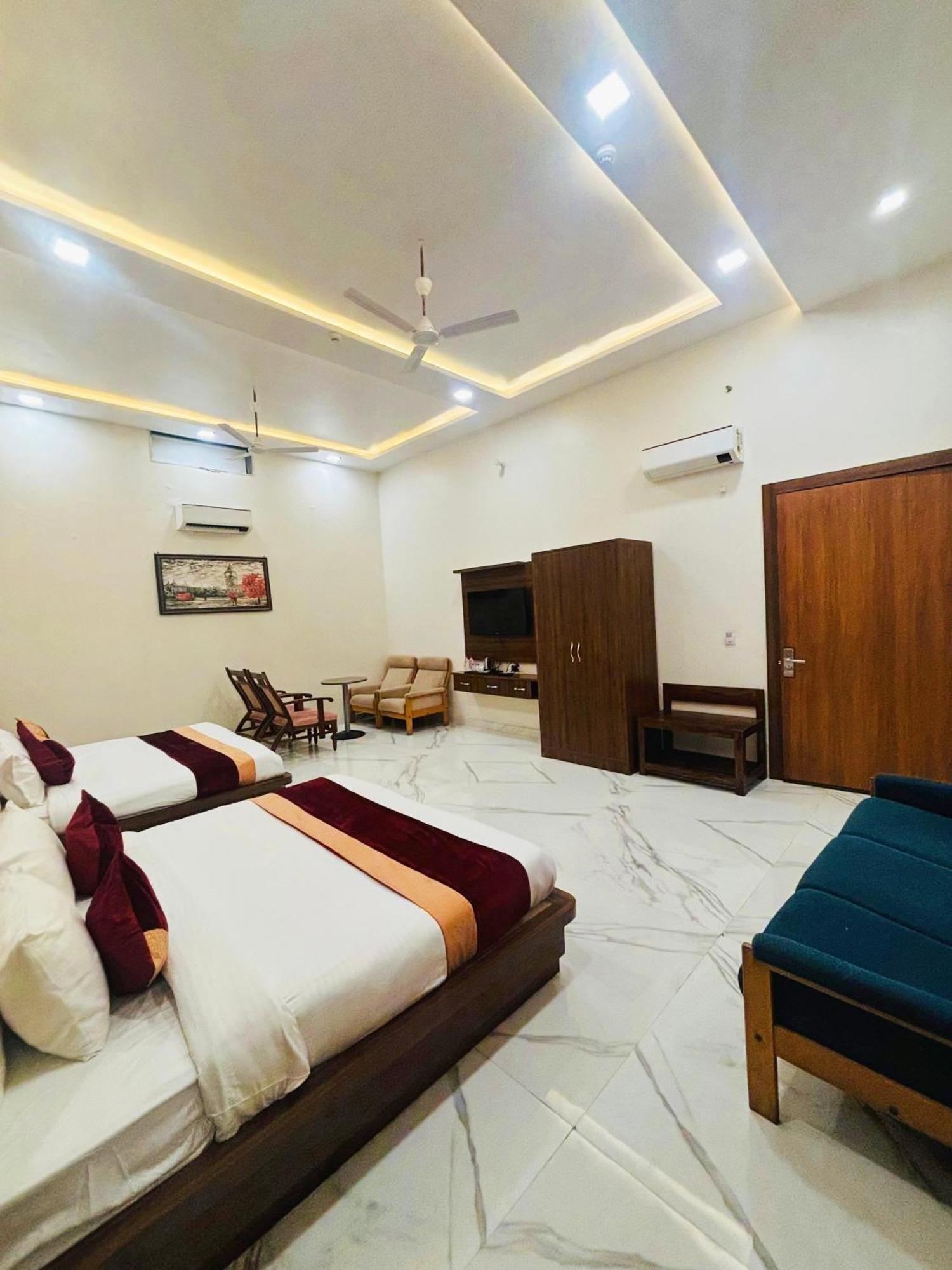 Hotel Amar Vilas & Resort Bharatpur Exterior photo